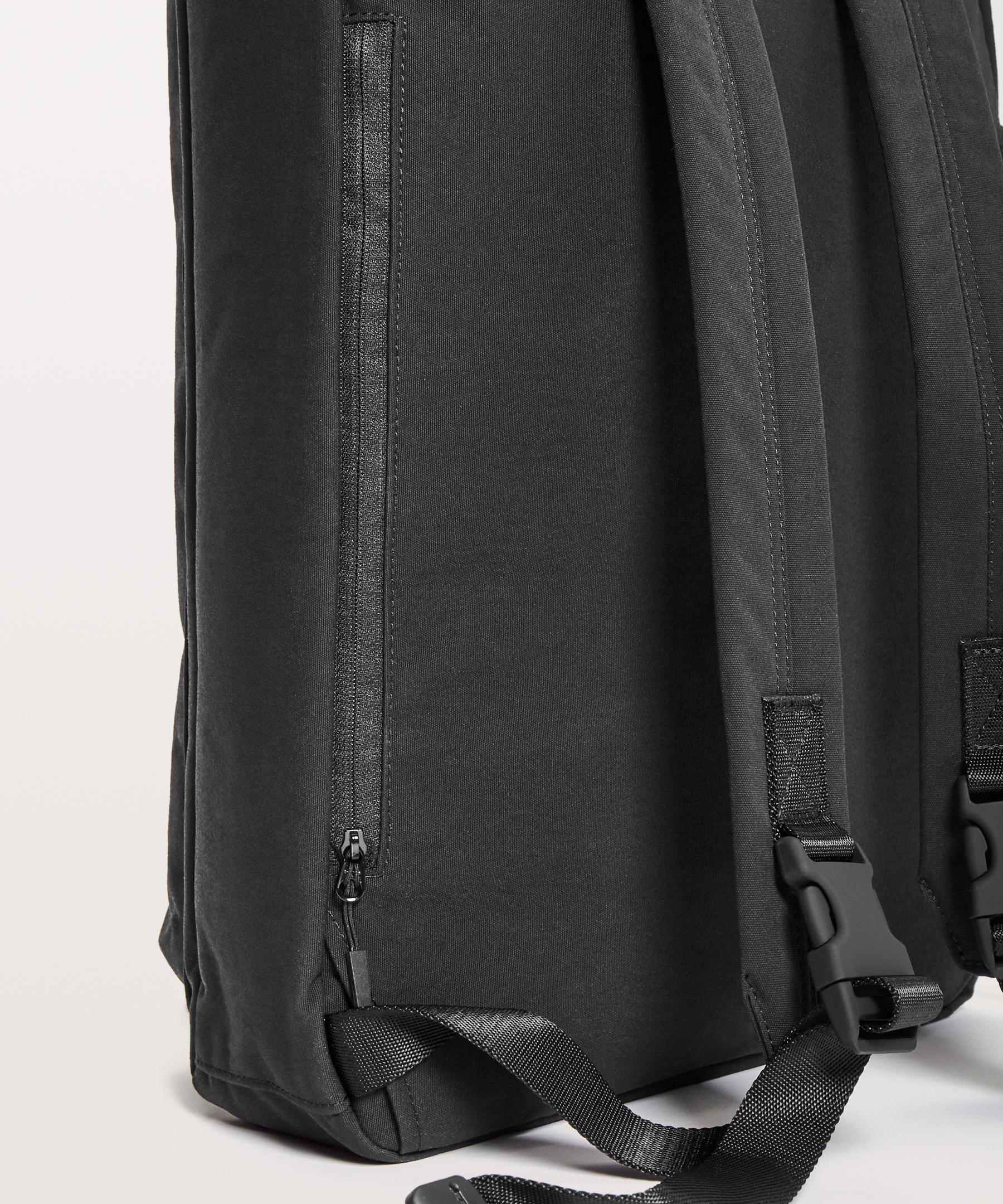 lululemon command the day commute bag