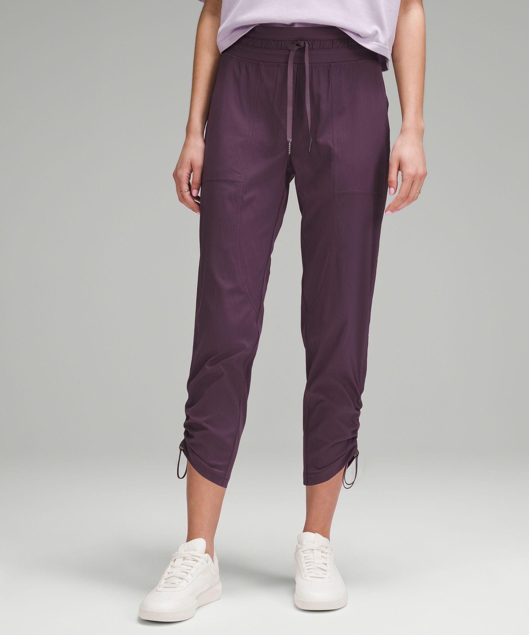 https://cdna.lystit.com/photos/lululemon/5fe99666/lululemon-athletica-designer-Grape-Thistle-Dance-Studio-Mid-rise-Cropped-Pants-Color-Purple-Size-0.jpeg