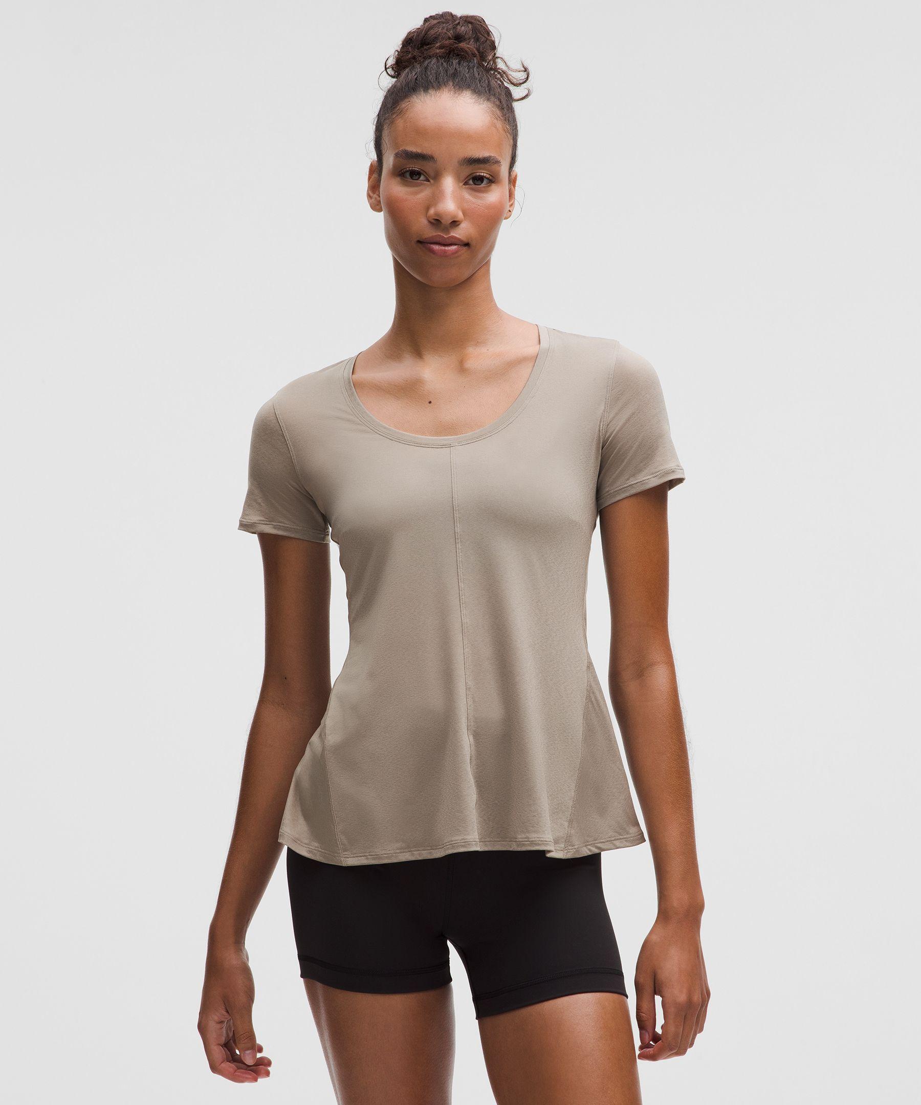 ヨガ lululemon - lululemon T-shirts size4 *outlet* Lululemon Shoulder Cut-Out Yoga T-Shirt - Bone - lulu fanatics