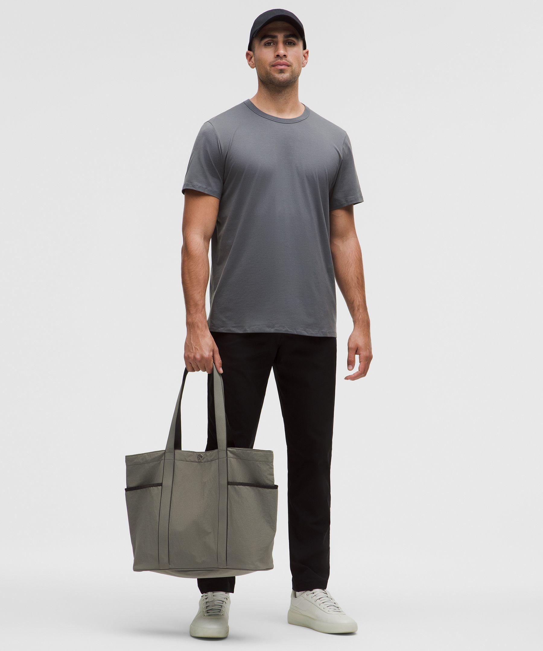 daily multi-pocket tote bag 20l lululemon Canvas Clip A Carabiner Or Your Favourite Accessories To The Paracord Loop. lululemon Daily Multi-Pocket Tote Bag