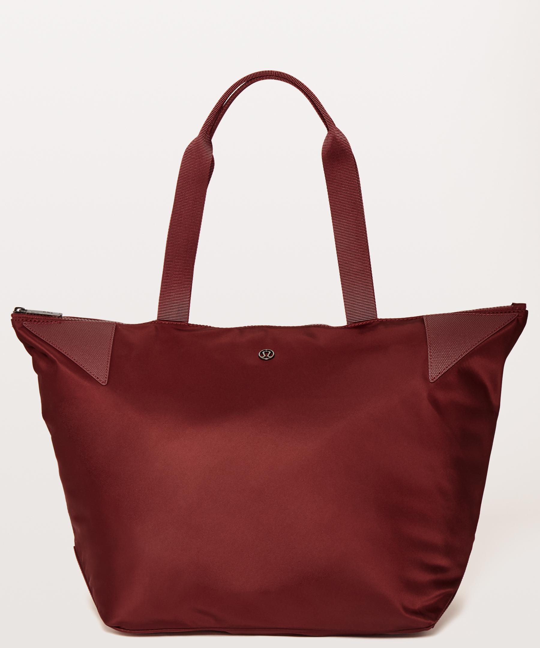 lululemon tote
