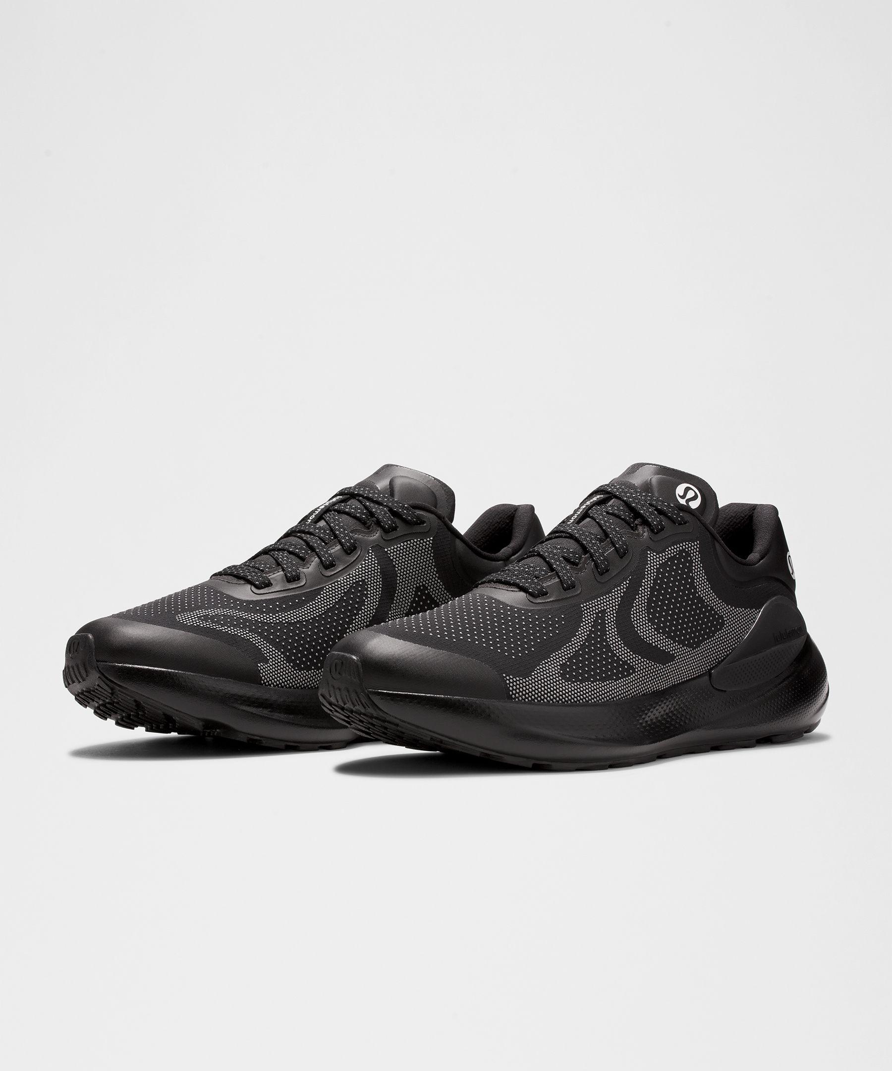 lululemon Beyondfeel Waterproof Running Shoe in Black for  display picture 3