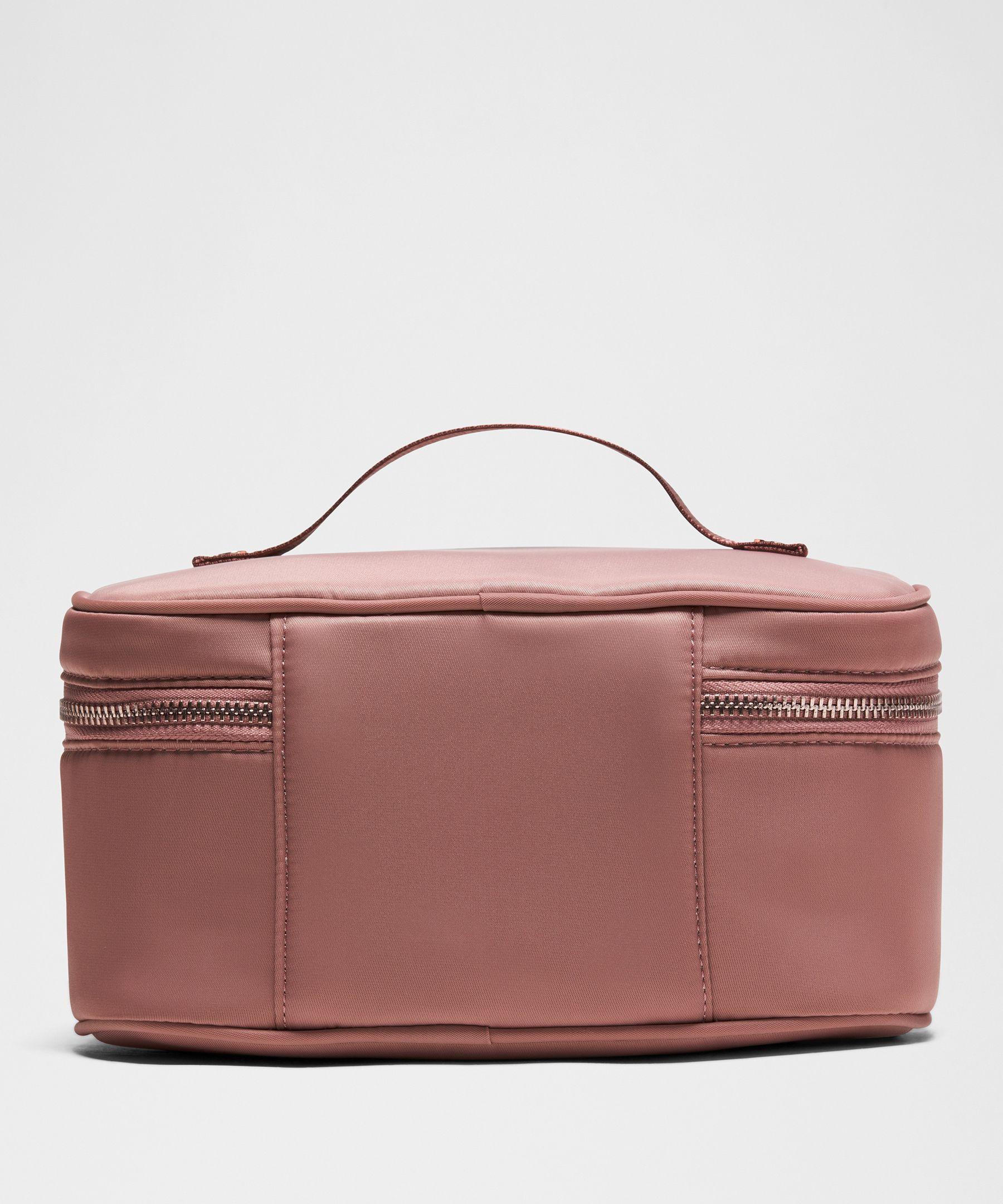 lululemon Travel Toiletry Bag 3.5L in Red | Lyst