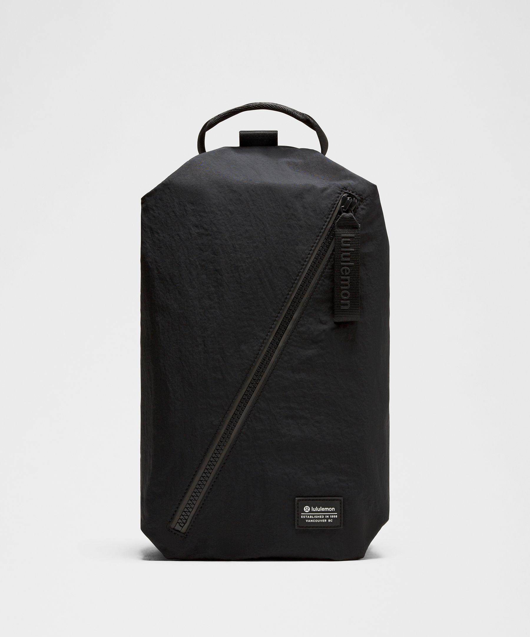osprey backpack production process Manta 24L Men's Hiking with Hydraulics Reservoir It’s small bq1 Mini Horseshoe Backpack​ in Color:90L Ad cover NY
