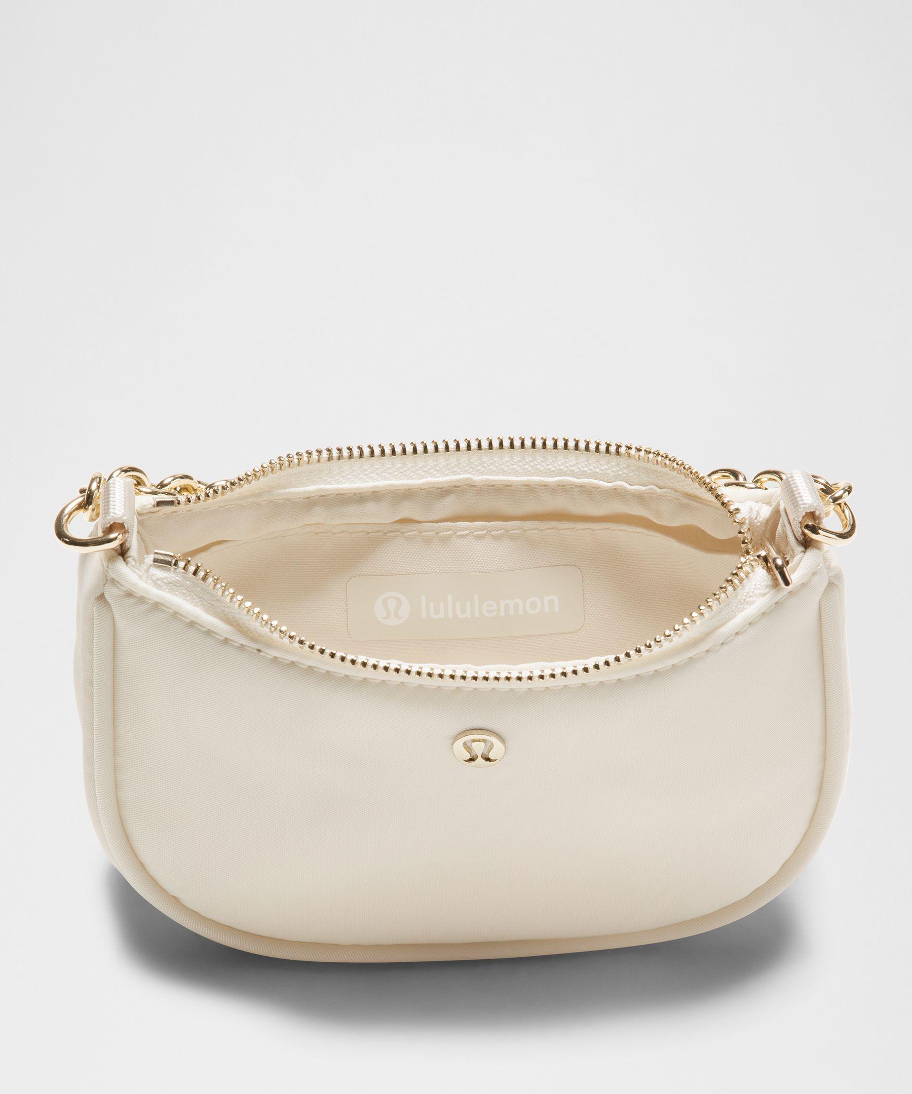 lululemon shoulder bag white New Shopping Lunch Gym Tote Yoga Dance Tennis Golf Gym Beach Skate : Home & Kitchen An icon Small White Bags | lululemon