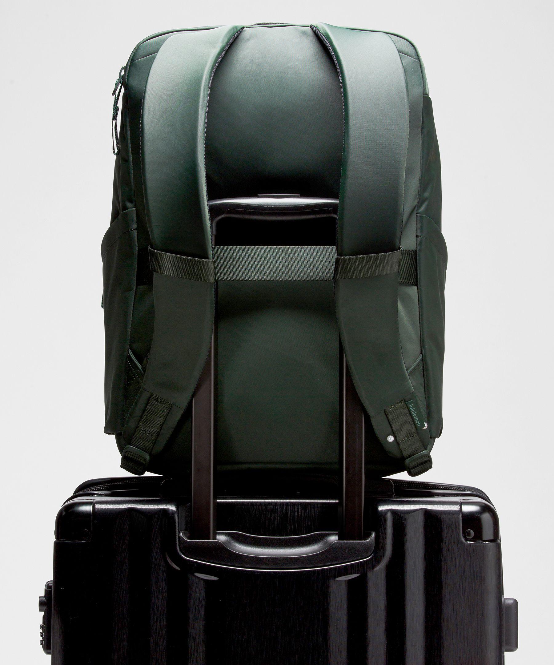lululemon athletica Deep Green Everyday Backpack lululemon Everyday Backpack 21L in Green | Lyst main image 2