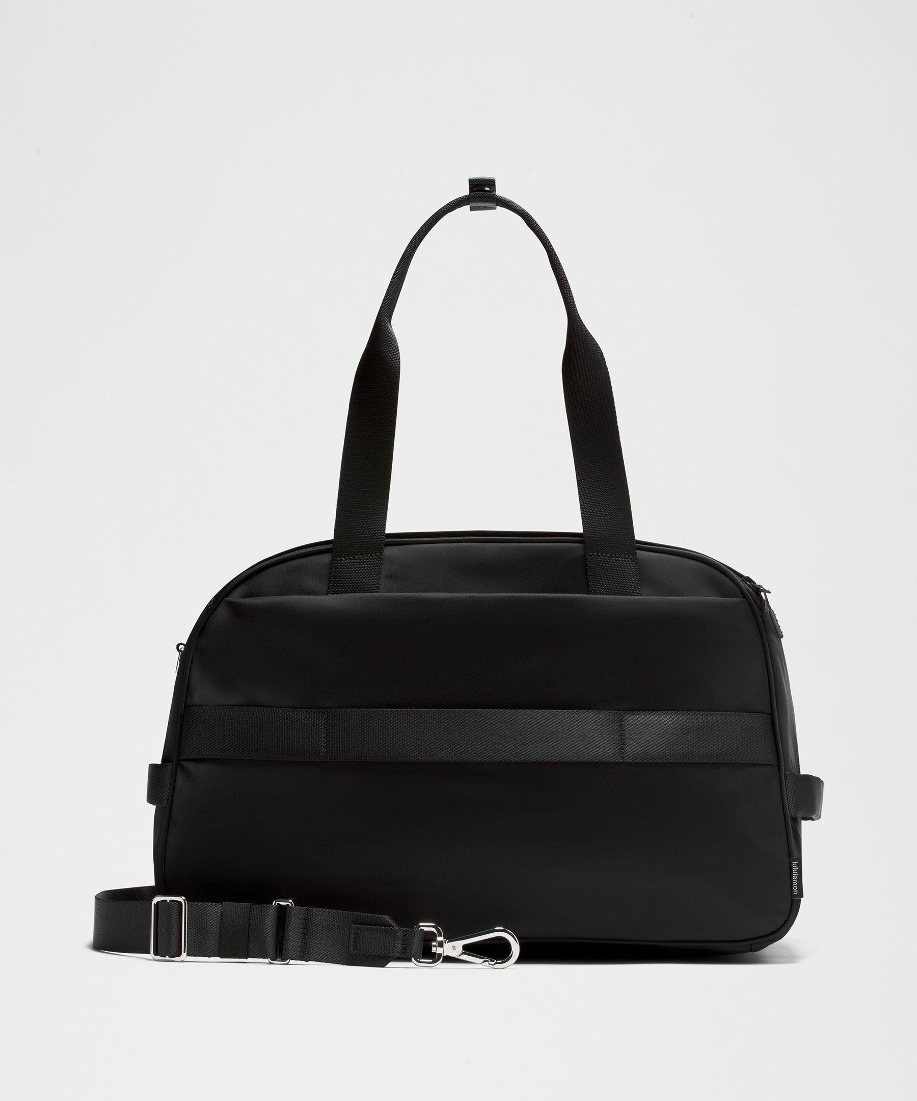 lululemon City Essentials Duffle Bag 28L in White | Lyst lululemon City Essentials Duffle Bag 28L in White | Lyst