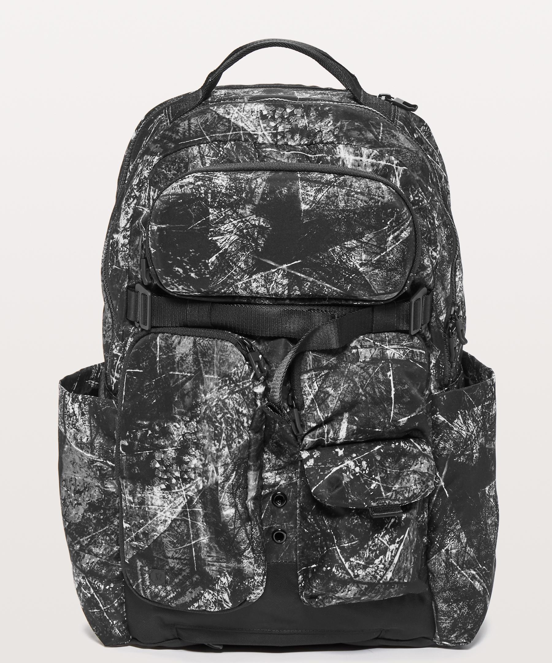 【廃盤レア】Lululemon Cruiser Backpack 22L Lululemon Cruiser Backpack - Black (First Release) - lulu