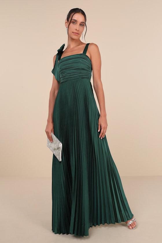 green emerald velvet dress Peak Lapel Emerald Green Groomsmen Suit Prom Tuxedo 2 Pieces(Jacket +Pants) XS/44 / As Picture main image 1