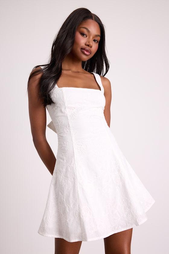 Designer White Skater Dresses for Women - Up to 88% off | Lyst