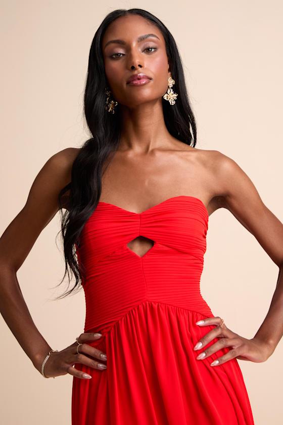 red strapless flowy dress Morrigan Red Strapless Maxi Dress - US 4 main image 0