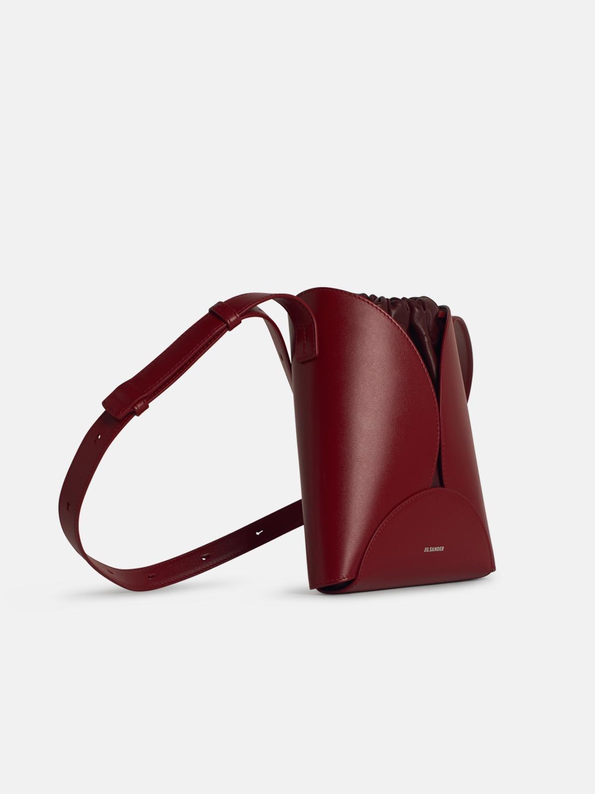 【送料&関税込】Jil Sander curve Burgundy Leather Crossbody Jil Sander 'curve' Burgundy Leather Crossbody Bag in Red | Lyst