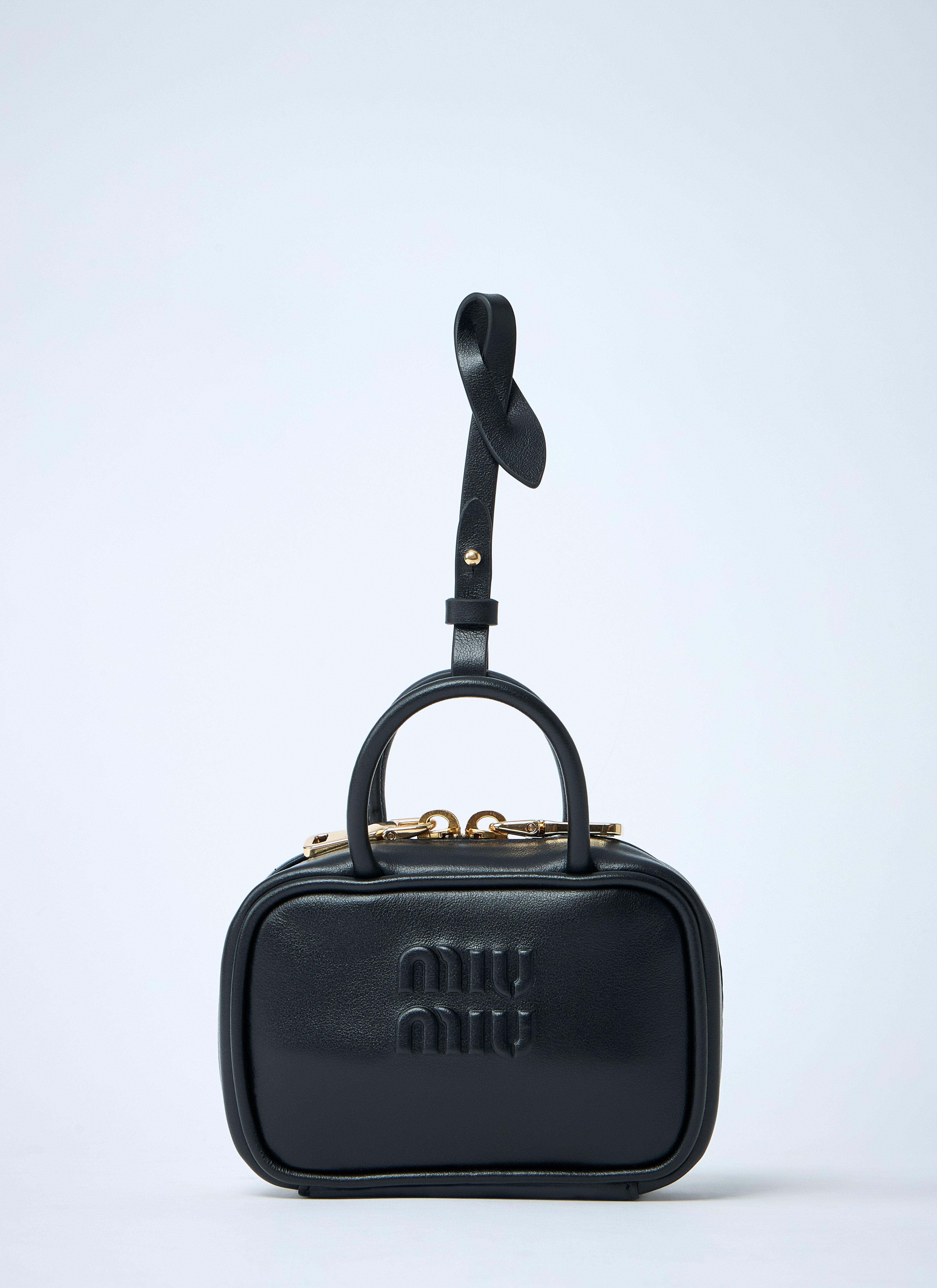 【関税&送料込】Miu Miu Black Leather Beau Keyring Necessair Miu Miu Mud leather beau keyring necessaire | The Fashion Square