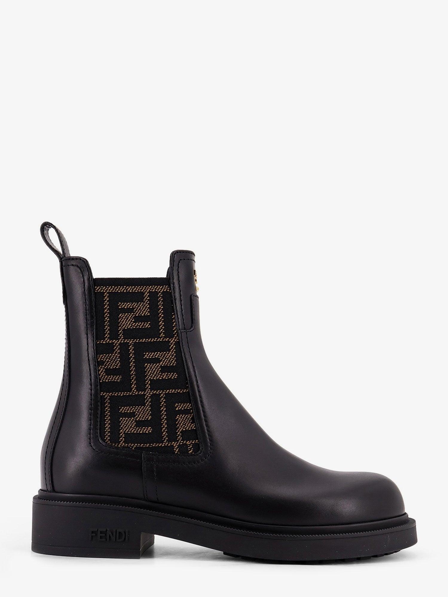楽天スーパーセール 最大75%OFF+P2倍】FENDI フェンディ 楽天スーパーセール 最大75%OFF+P2倍】FENDI フェンディ