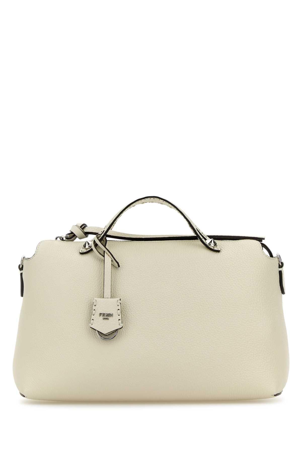 トートバッグ FENDI Ivory Leather Large By The Way Handbag Fendi Ivory Leather Large By The Way Handbag in Natural | Lyst