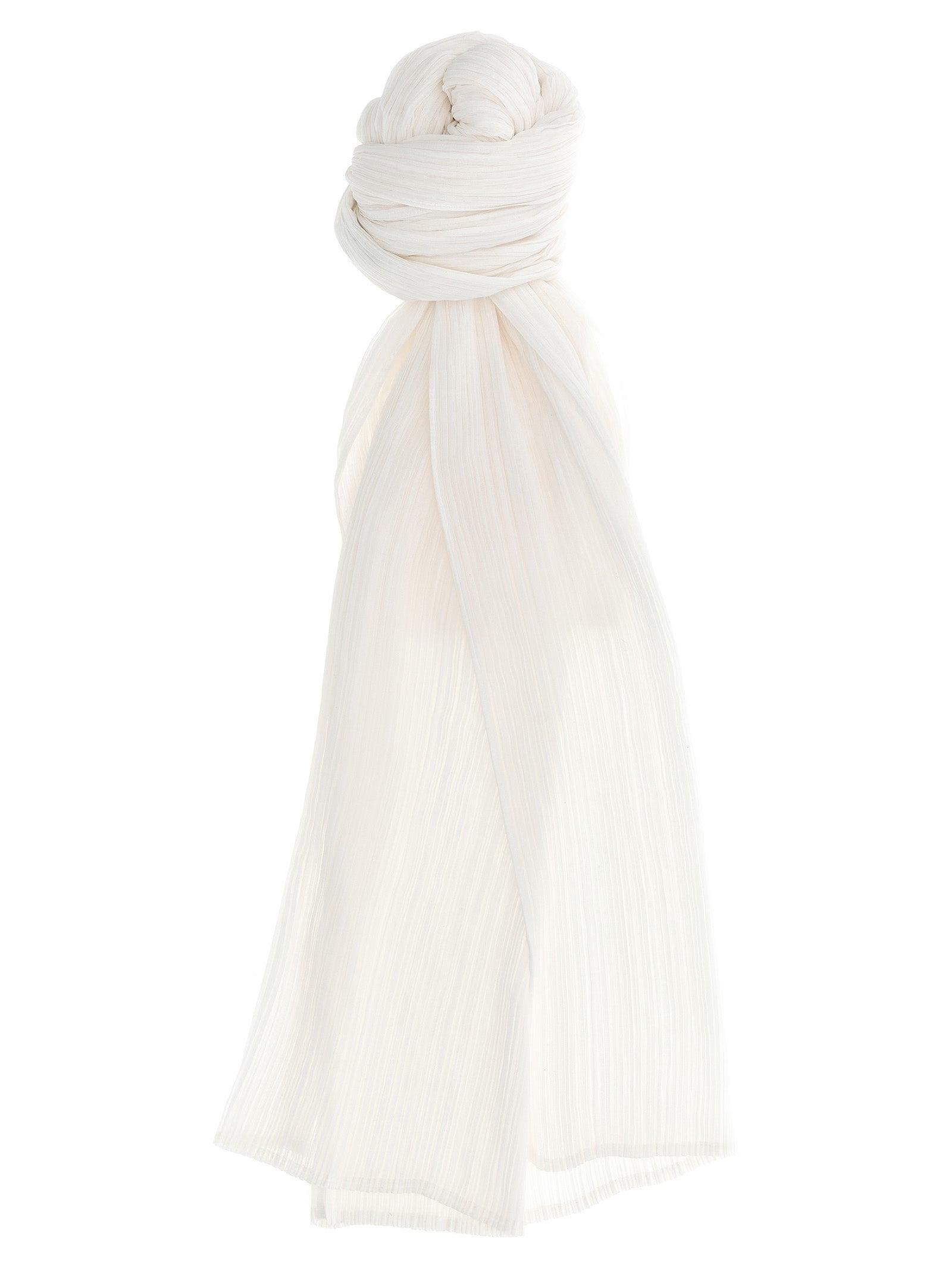 【イッセイミヤケ】BASIC MADAME-T SMALL 大判ストール 白 Pleats Please Issey Miyake 'Basic Madame-T Small' Stole in White
