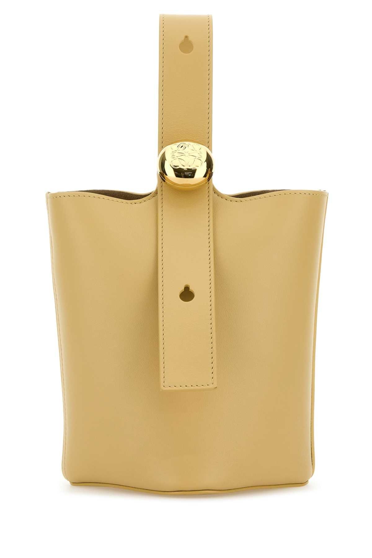 トートバッグ LOEWE Yellow Leather Mini Pebble Bucket Bag Mini Pebble bucket in smooth calfskin Yellow - LOEWE
