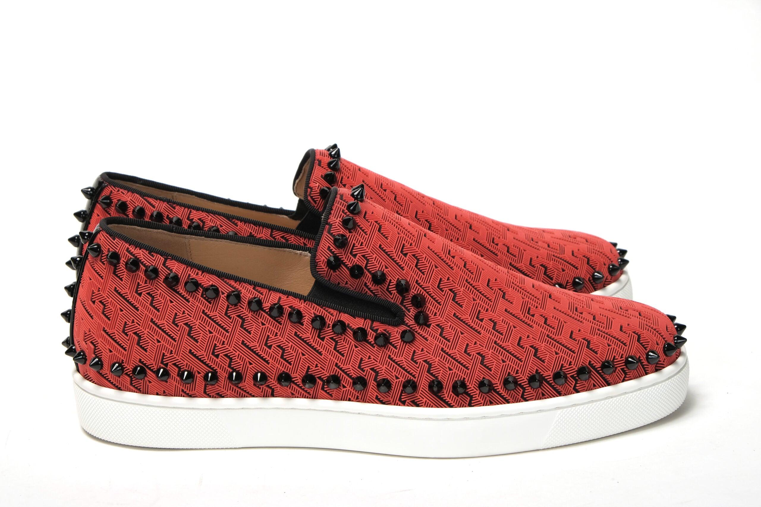 CHRISTIAN LOUBOUTIN Mens Suede Spikes Pik Boat Flat  Red