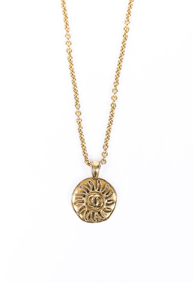 chanel medallion necklace
