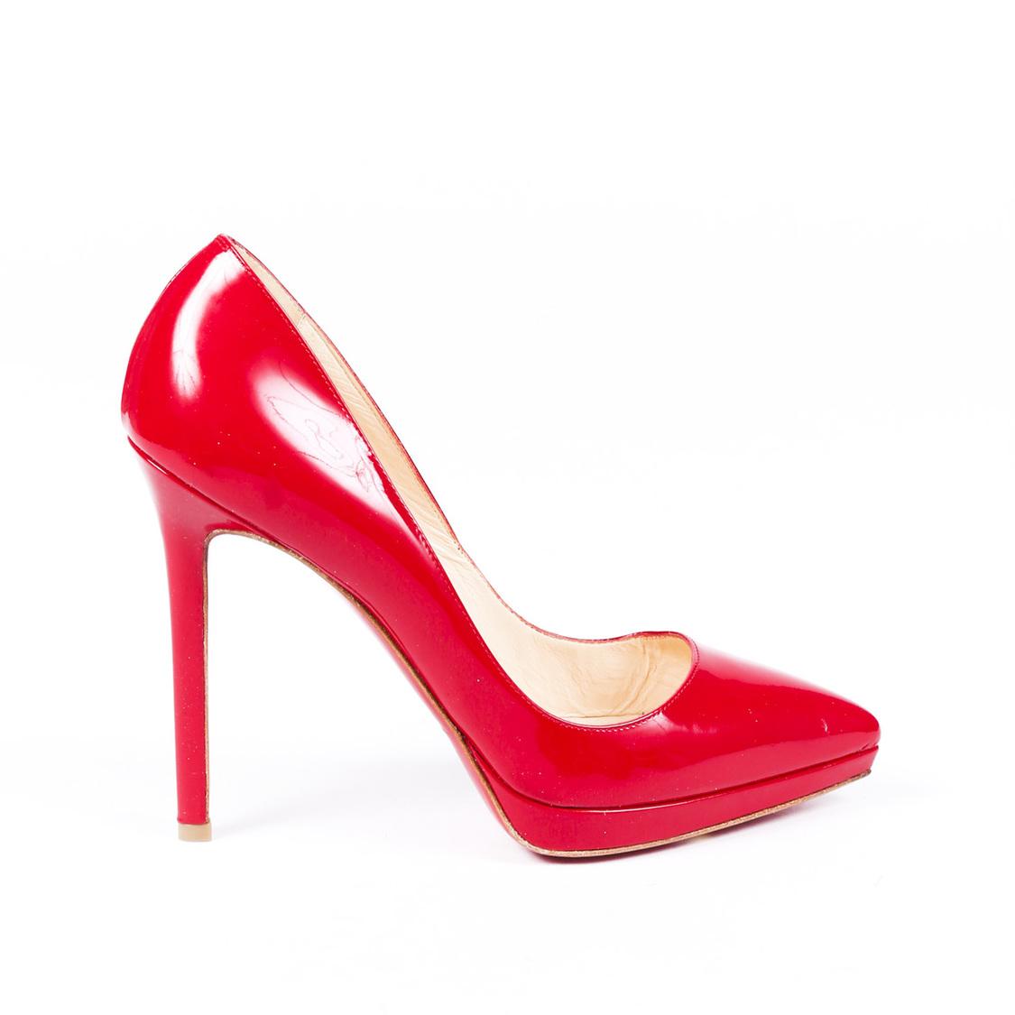 red patent louboutins