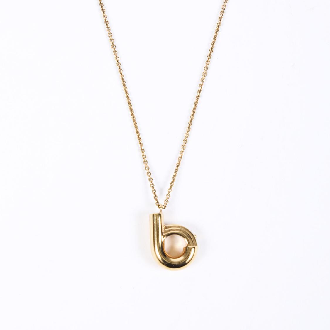 Louis Vuitton Lv & Me Letter D Necklace in Metallic - Lyst