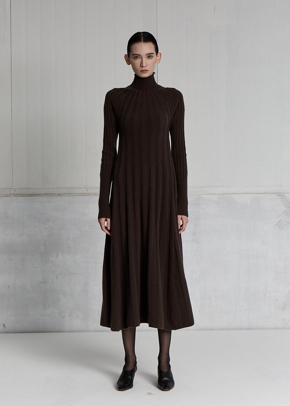 LVIR Turtle Neck Ribbed Cashmere Knit 