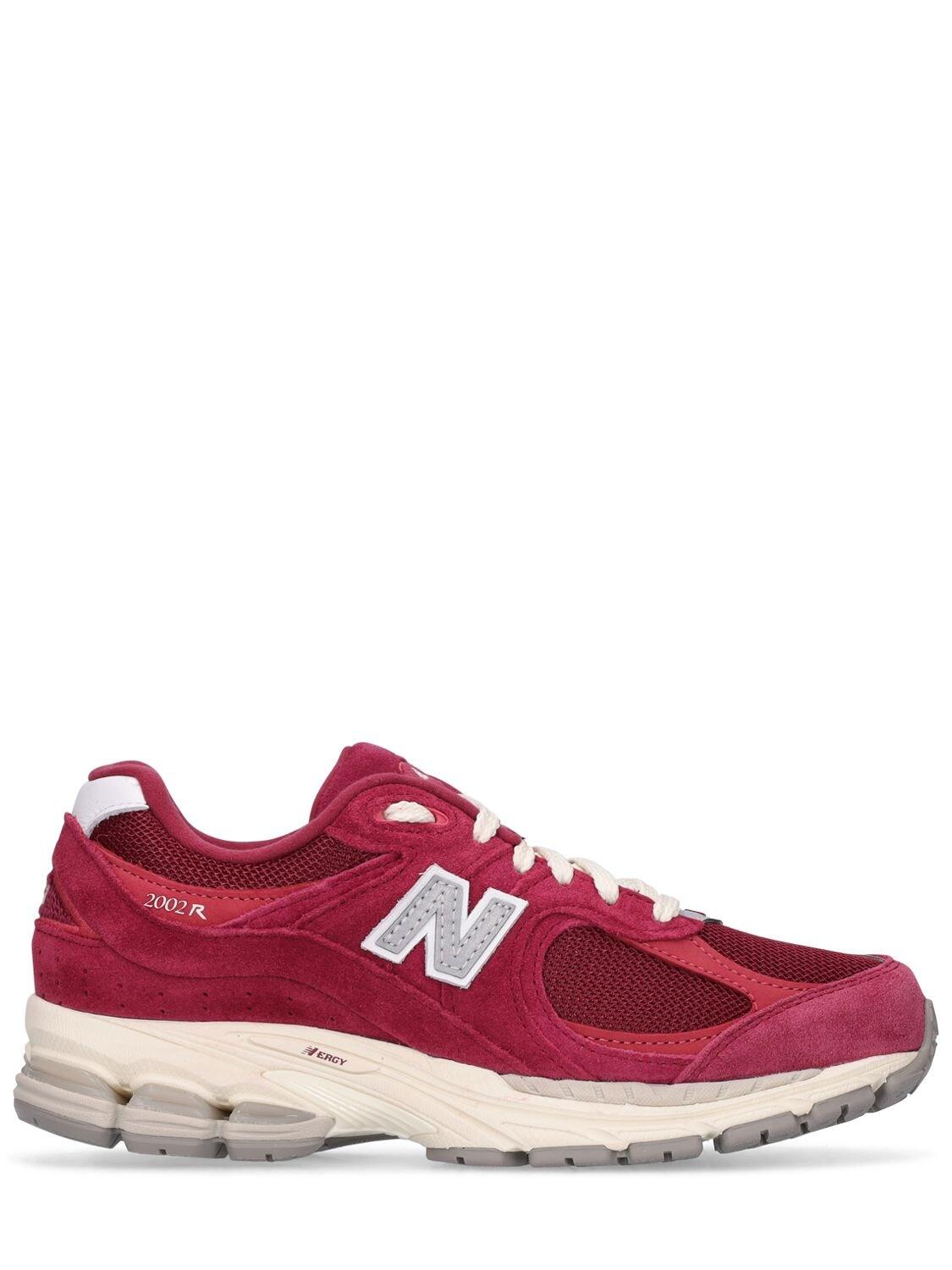2002r leather sneakers