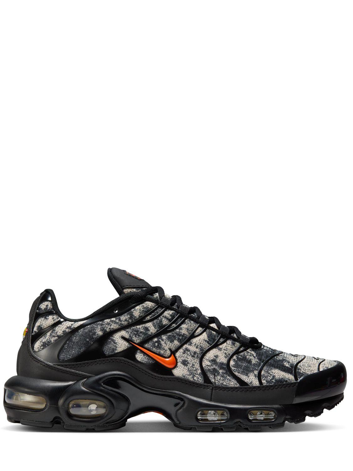 Nike Air Max Plus Sneakers Safety Sanddrift in Black for Men Lyst UK