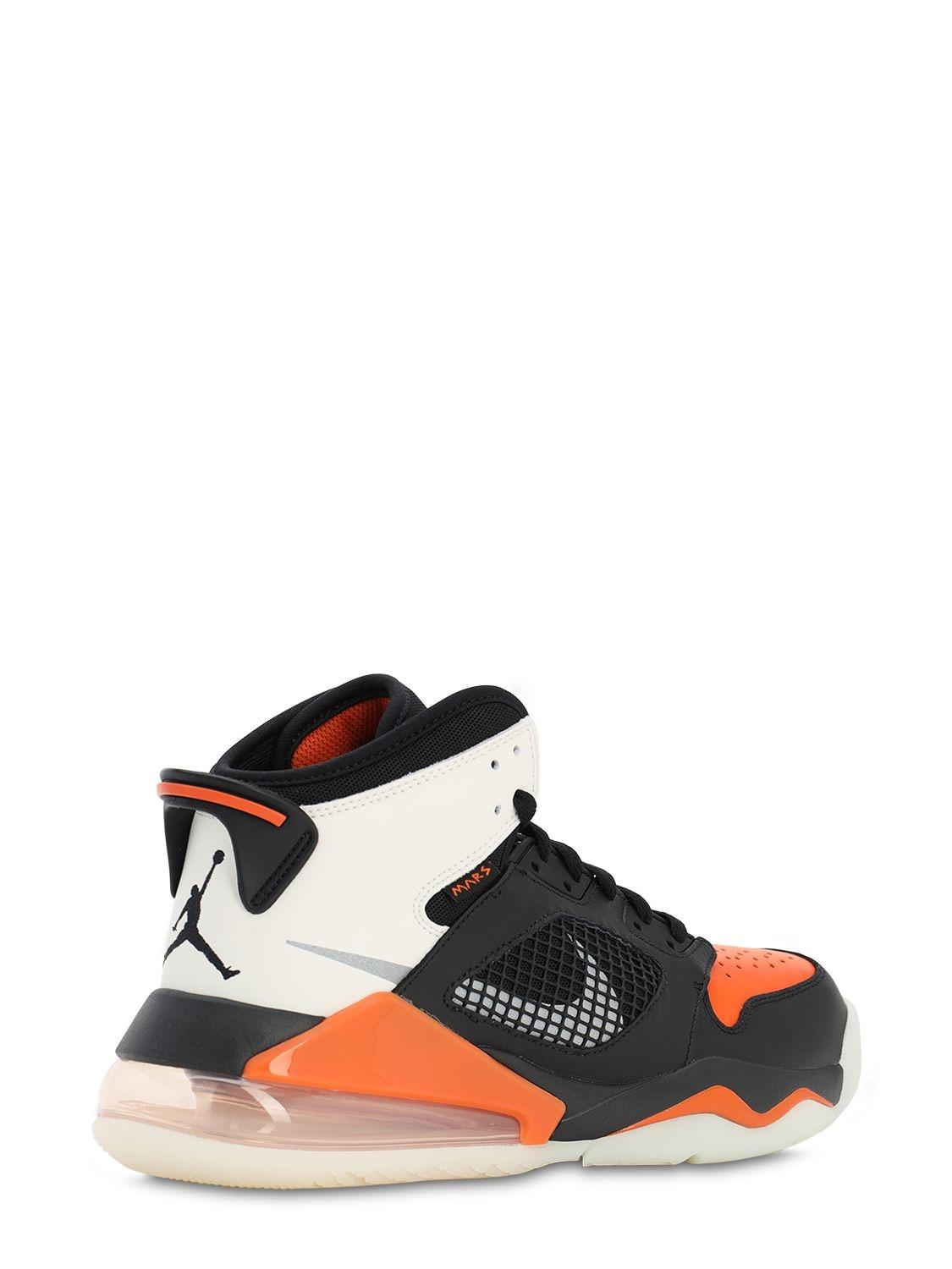 Air Jordan Mars 270 Uomini Pallacanestro Formatori Cd7070 Scarpe Da  GinnasticaNike in Pelle da Uomo colore Nero | Lyst