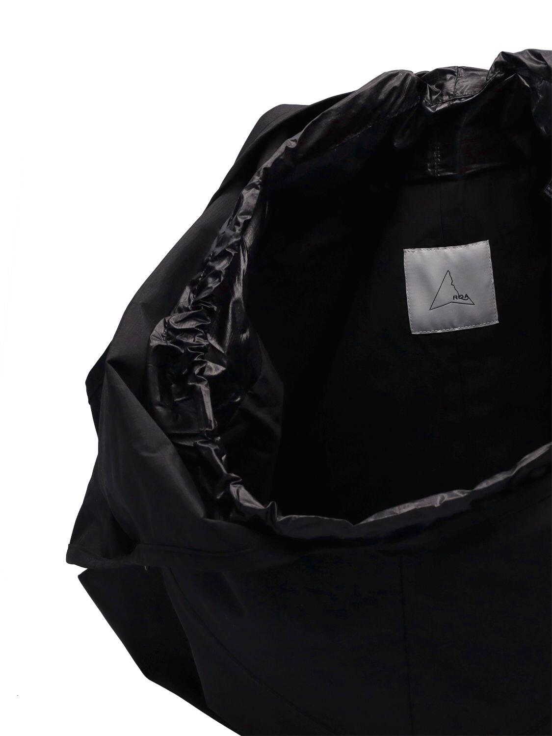 Roa ショルダーバッグ ブラック | Lyst