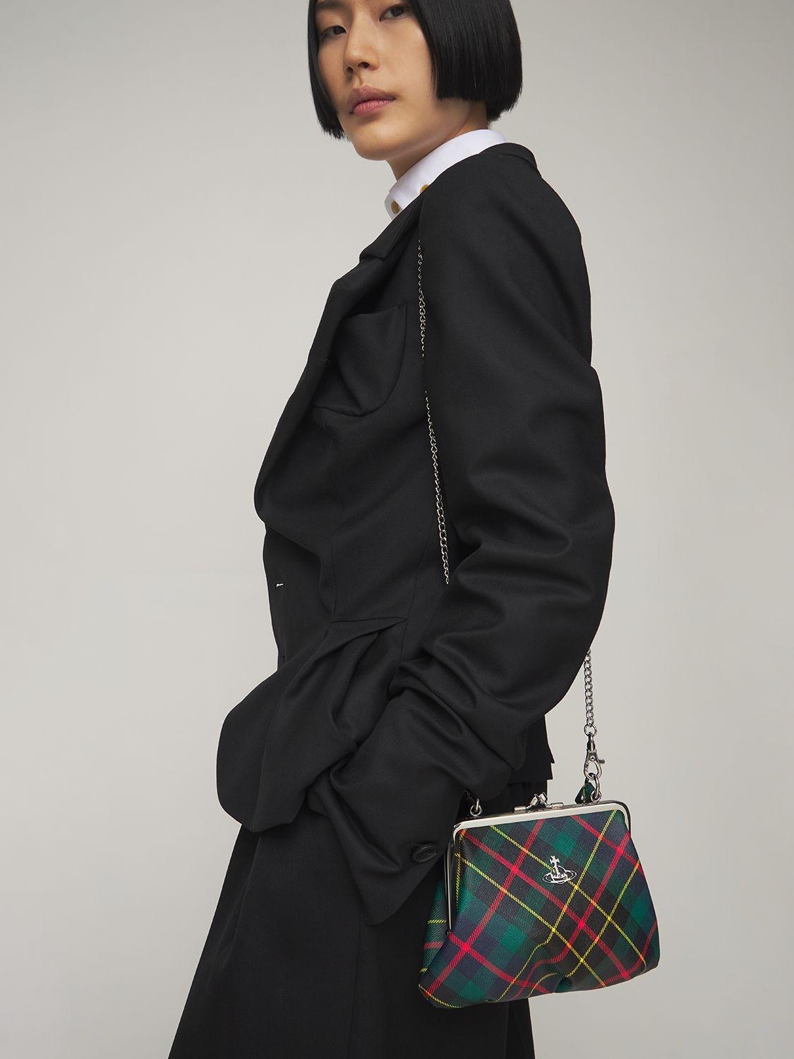 Derby vivienne outlet westwood bag