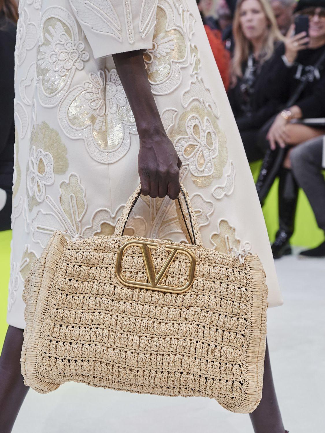 Valentino In.it Crochet Tote Bag in Natural - Lyst
