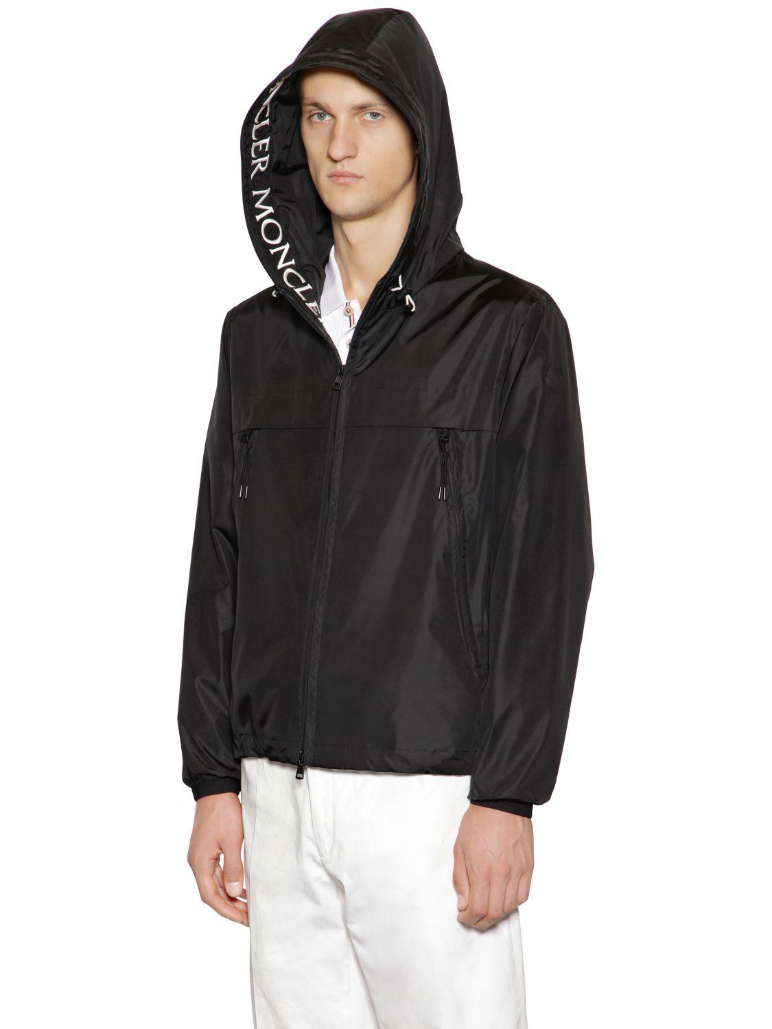 Moncler Synthetic Massereau Hooded Logo Nylon Jacket in Black for Men ...