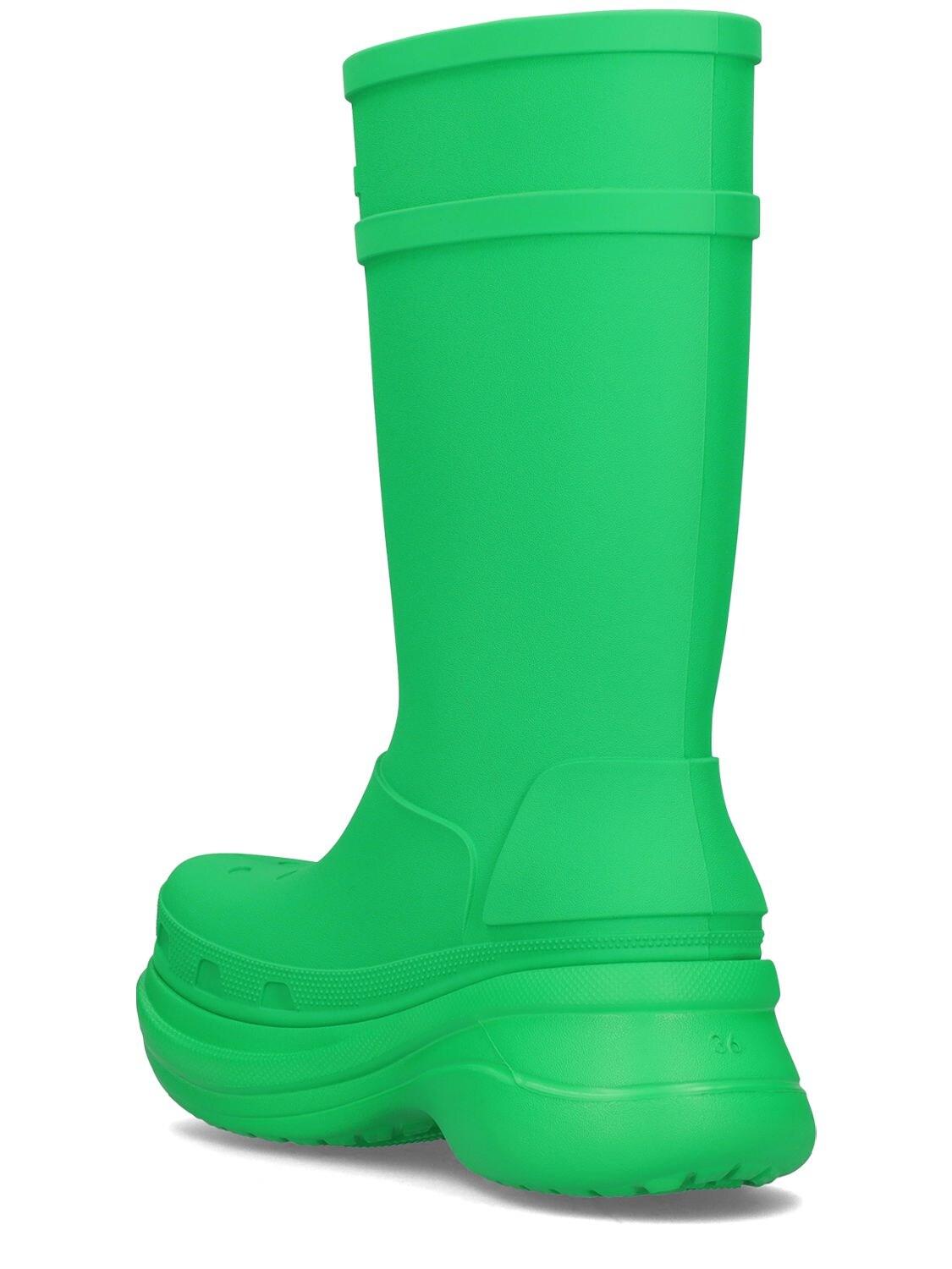 Balenciaga X Crocs Logo Chunky Rubber Boots in Green | Lyst