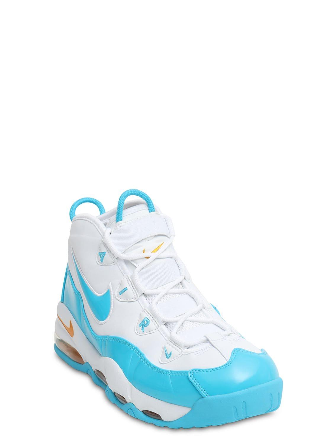 Sneakers \