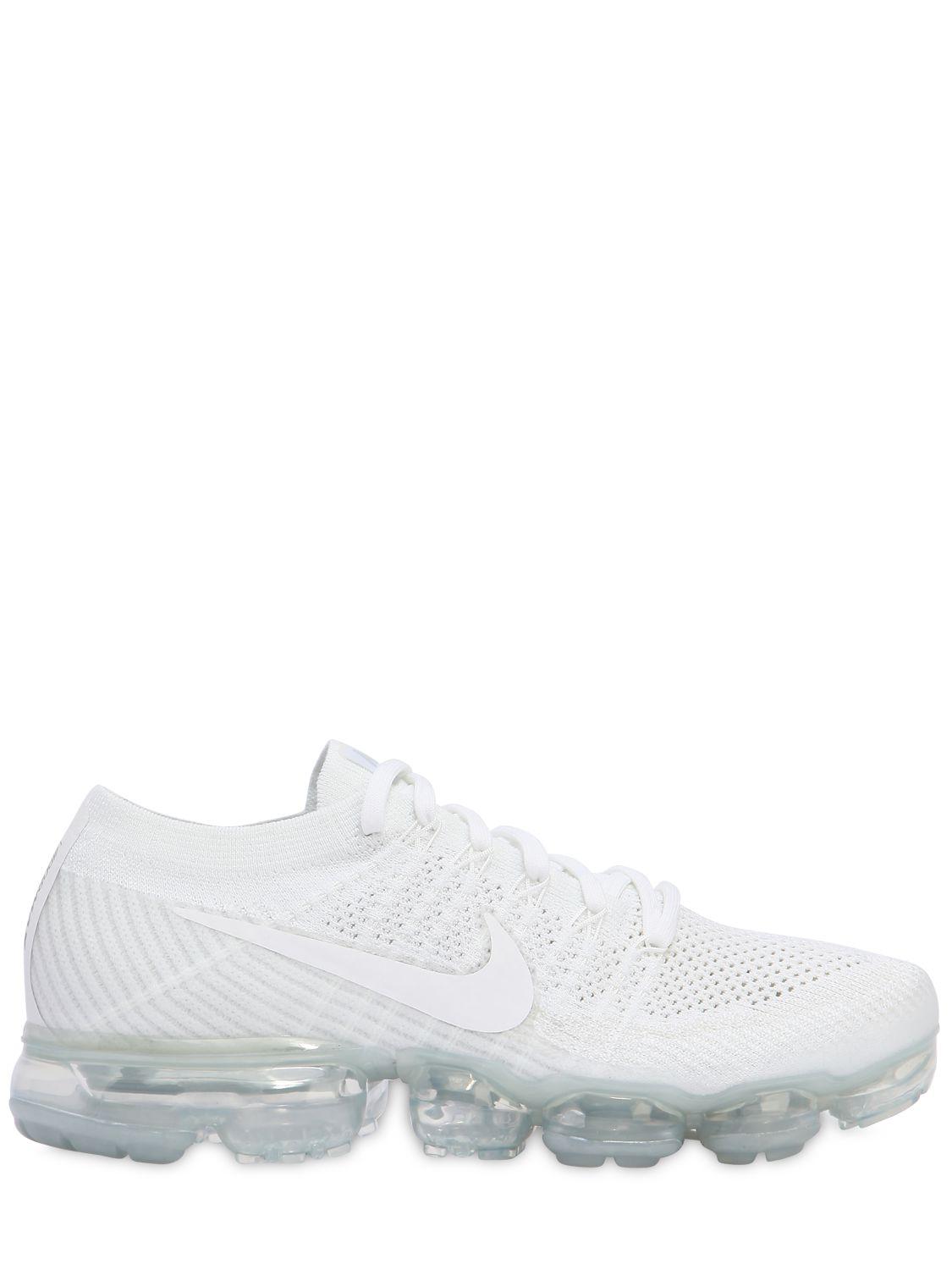 Lyst - Nike Air Vapormax Flyknit Sneakers in White for Men
