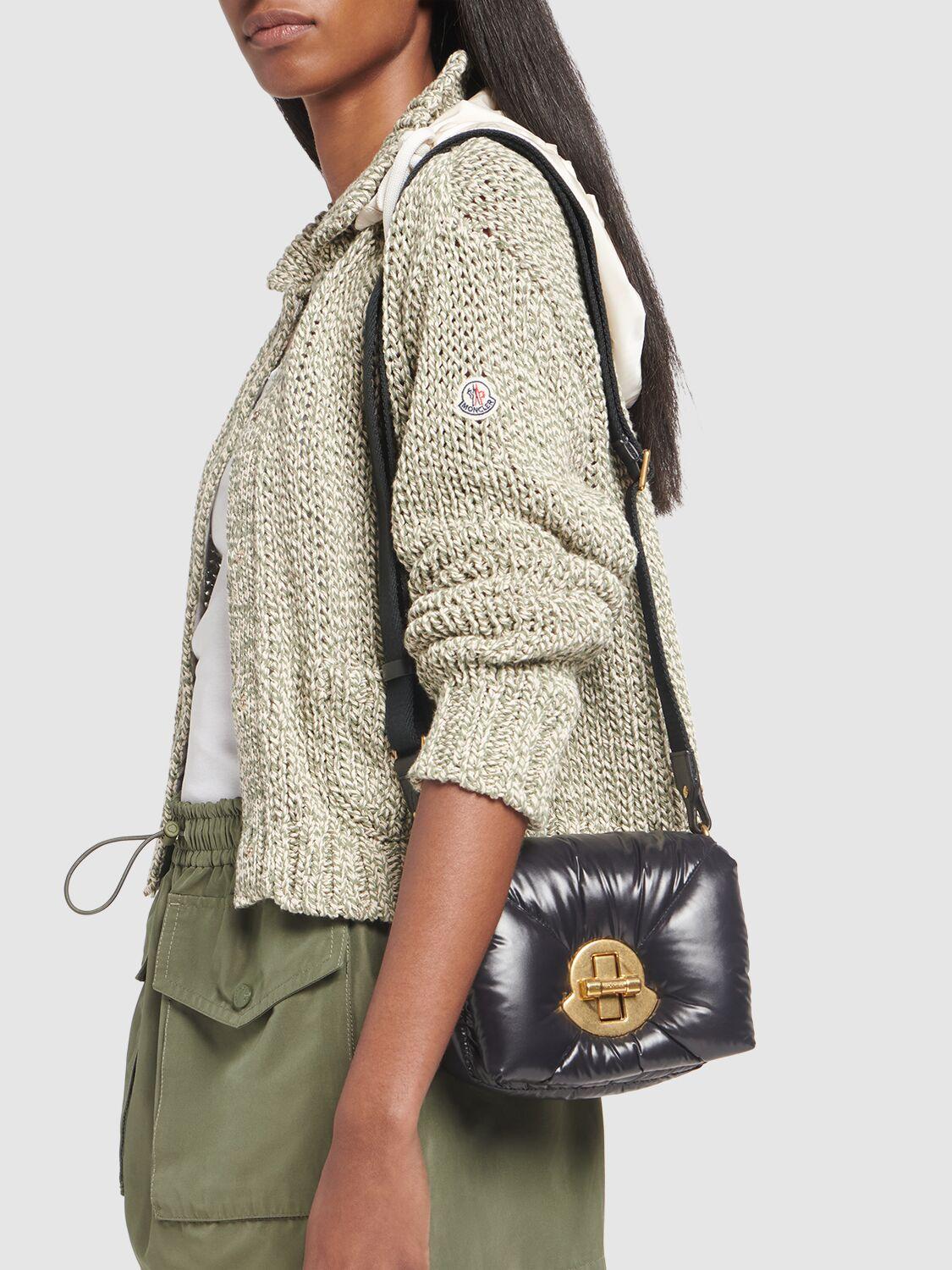 Moncler レディース グレー Mini Puf キルテッドナイロンクロスボディ 