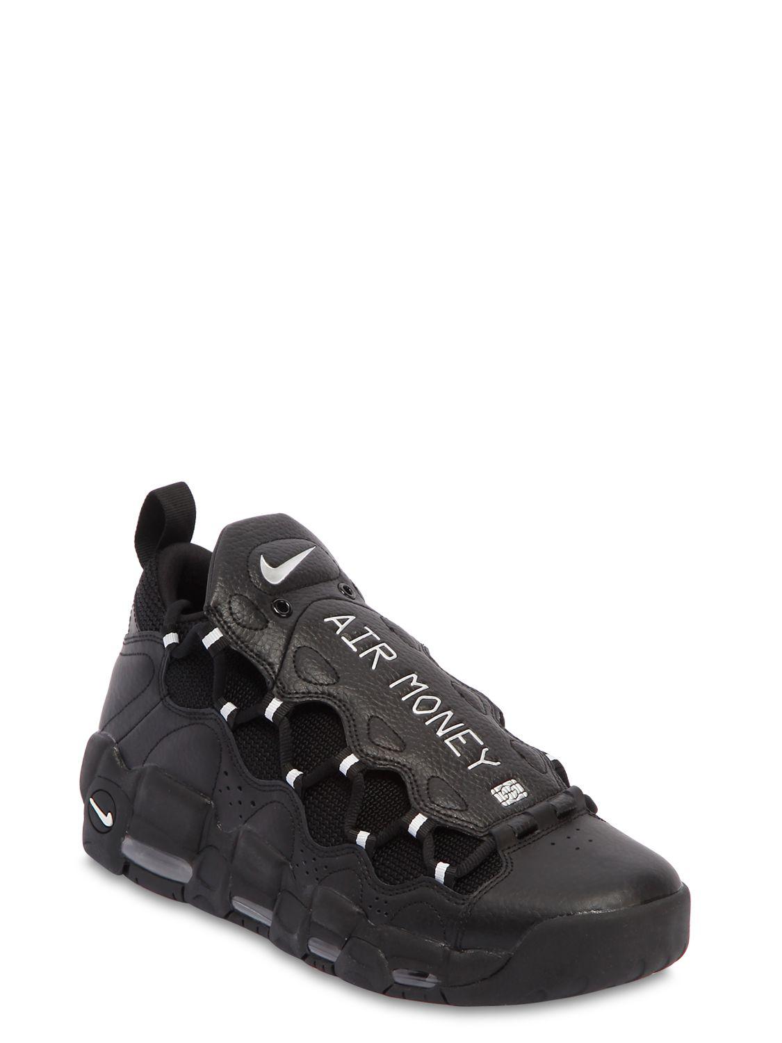 Sneakers \
