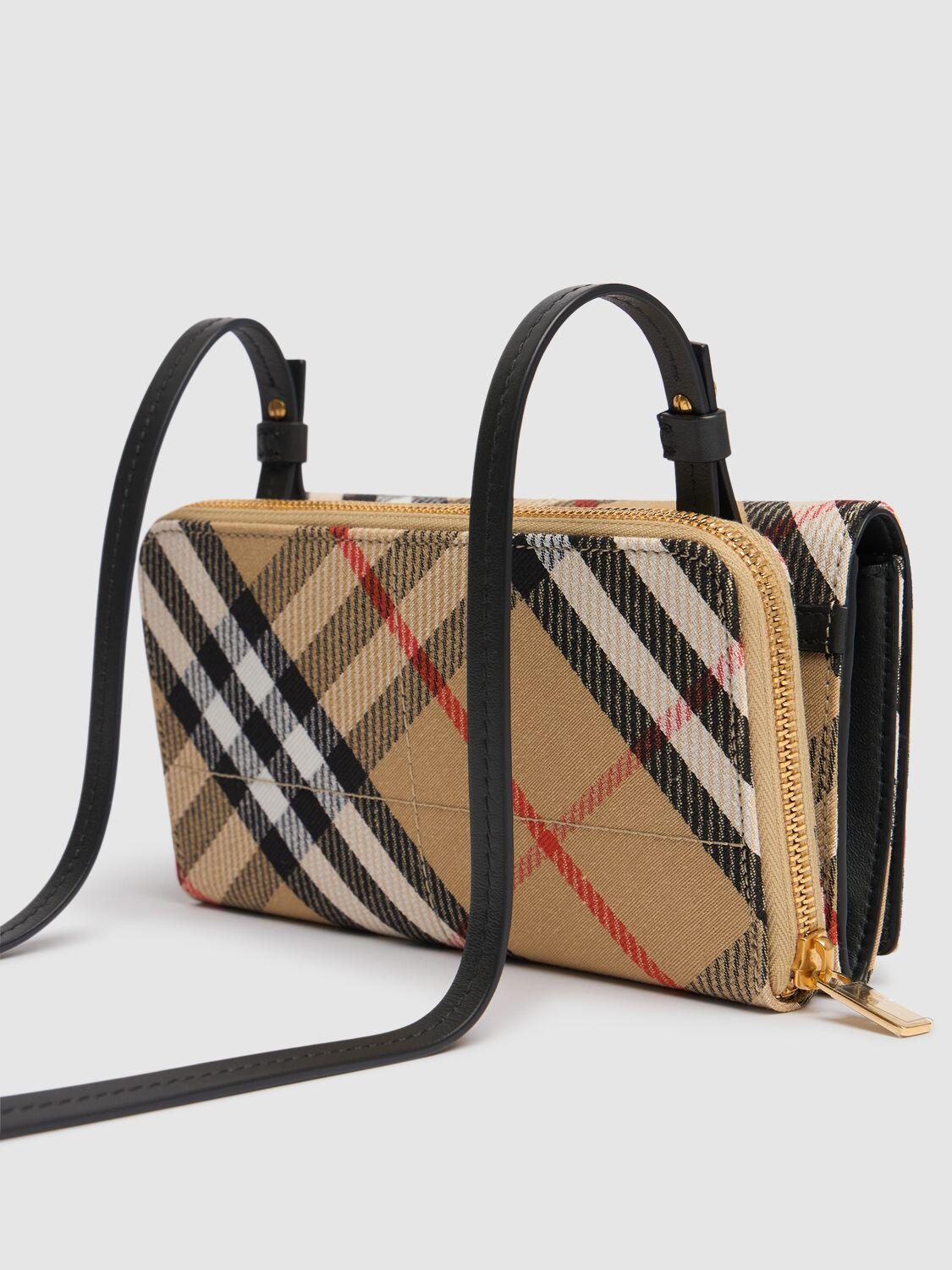 【BURBERRY】SNIP MULTI POUCH Burberry Snip Multi Pouch - Beige - Women | 8103375 | thebs.com
