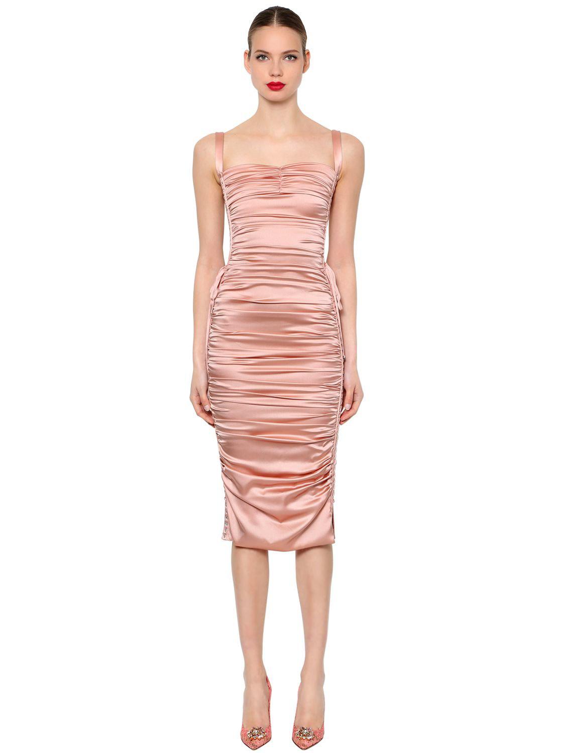 Abito In Raso Di Seta Con RuchesDolce \u0026 Gabbana in Seta di colore Rosa |  Lyst