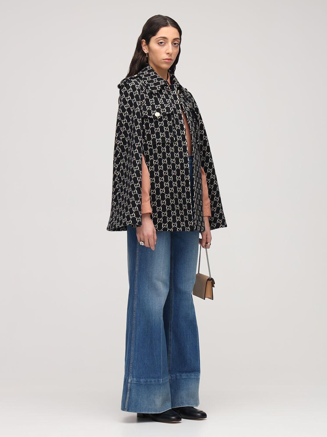 Gucci Logo Felted Wool Jacquard Cape in Black | Lyst