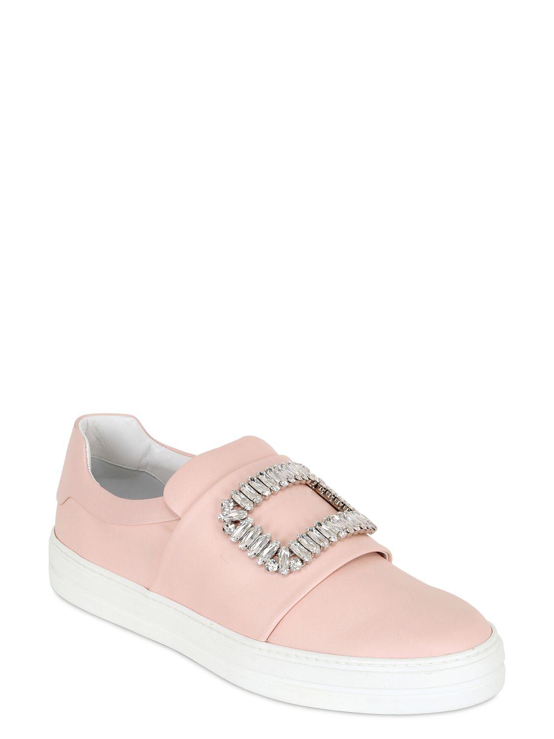 roger vivier pink shoes
