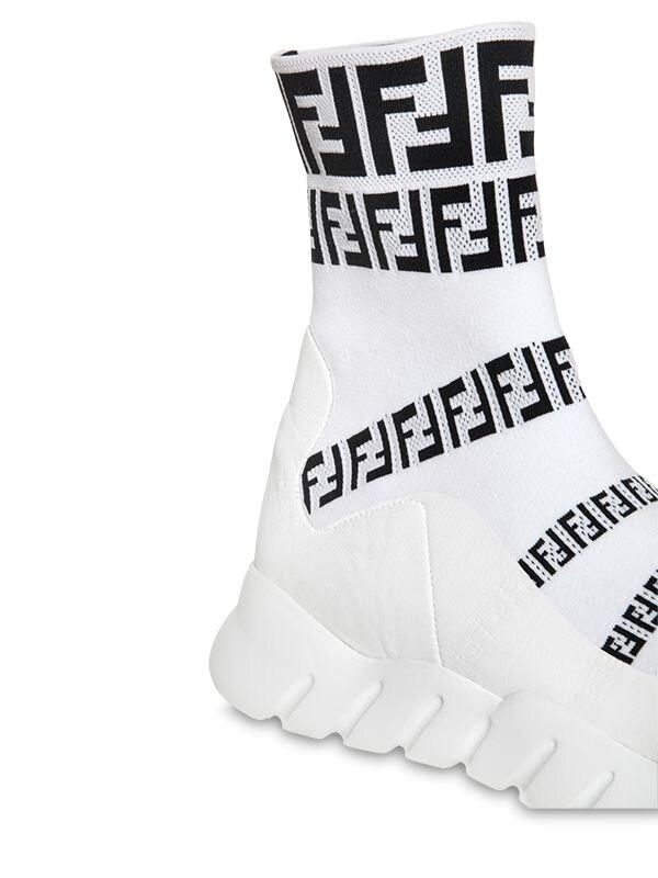 Ff Signature Socks Sneaker in White 