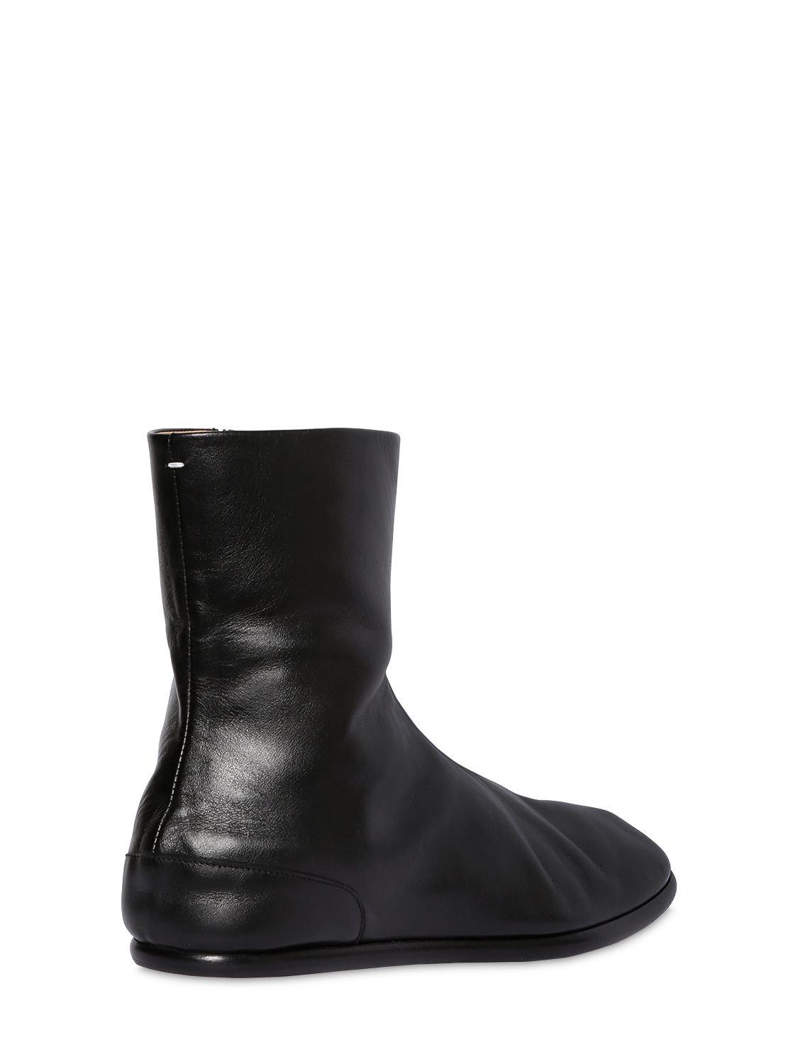 Maison Margiela Brushed Leather Tabi Boots in Black for Men - Lyst