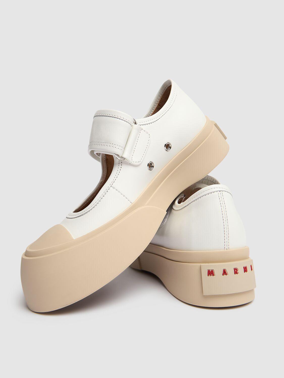 Marni パブロ レザーシューズフラット 20mm Marni Pablo レザーフラットシューズ 20mm ナチュラル | Lyst