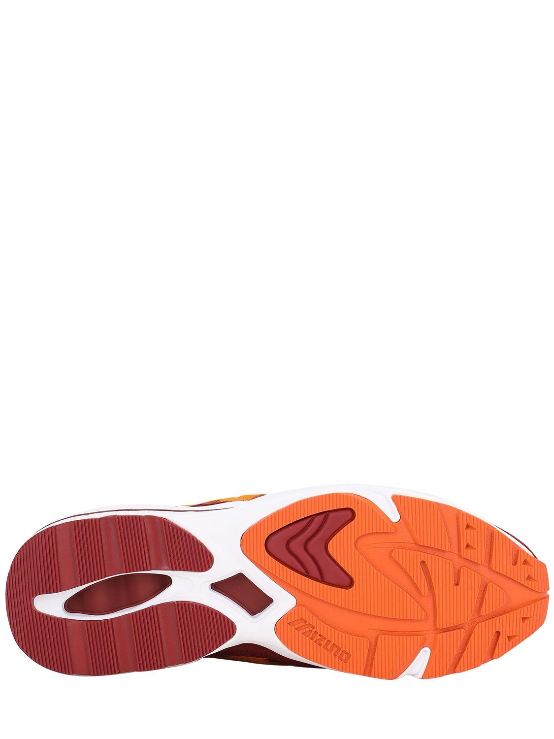 mizuno red wave rider 1s