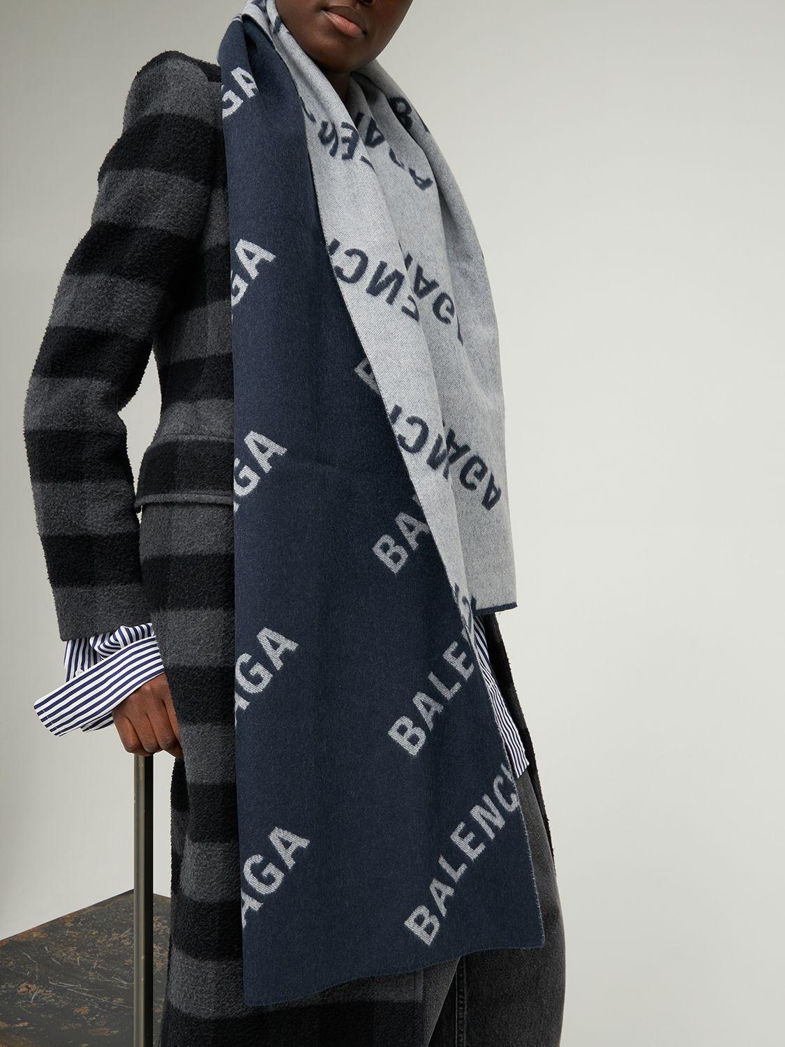 Balenciaga All Over Logo Wool Scarf in Navy/White (Blue) | Lyst UK