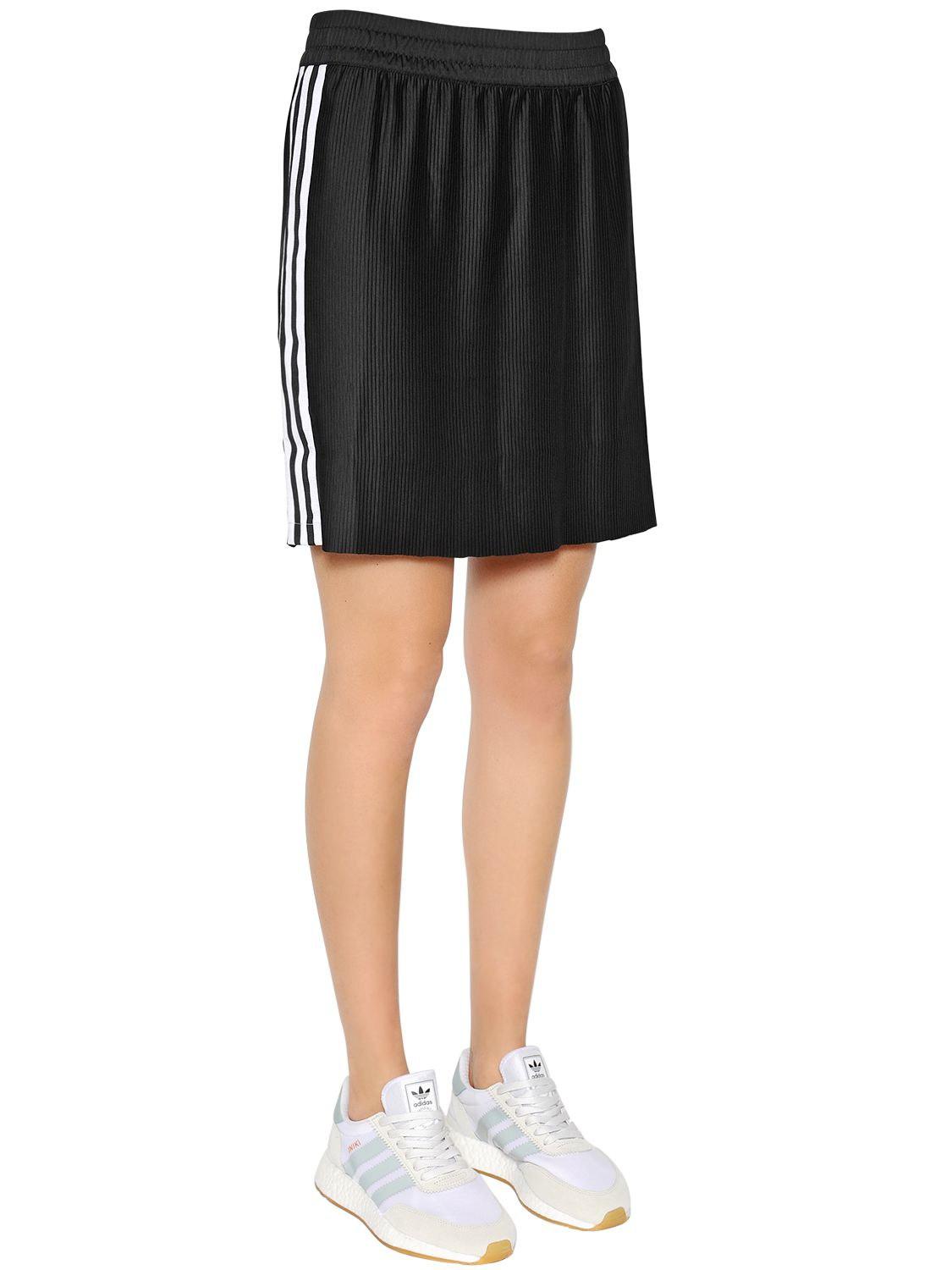 adidas Originals 3 Stripes Pleated Skirt in Black - Lyst