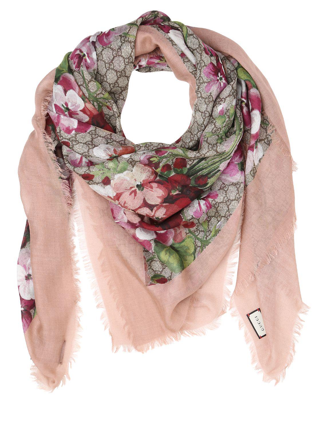 Gucci Blooms Print Gg Supreme Scarf in Pink | Lyst