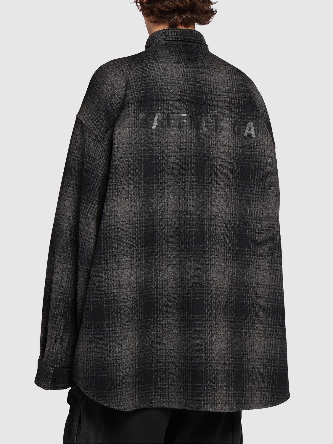Balenciaga メンズ ブラック オーバーサイズシャツ シャツ Balenciaga メンズ ブラック オーバーサイズシャツ シャツ